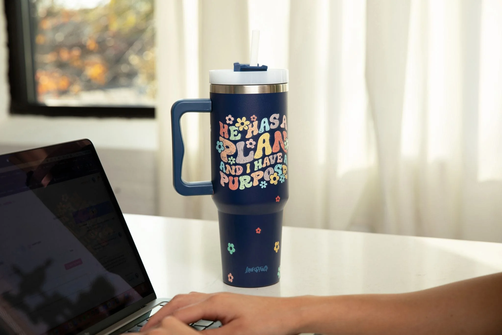 He Has a Plan Floral 40oz Tumbler w/ Handle - Image 3